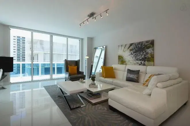 2711 S OCEAN Drive # 506, Hollywood FL 33019