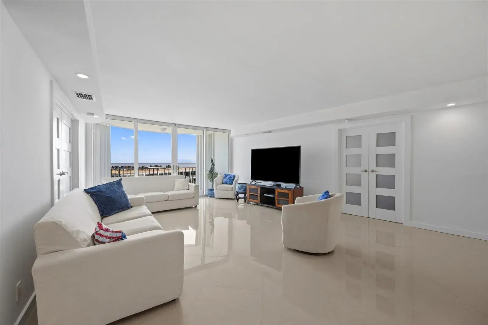 2295 S Ocean Boulevard # 619, Palm Beach FL 33480