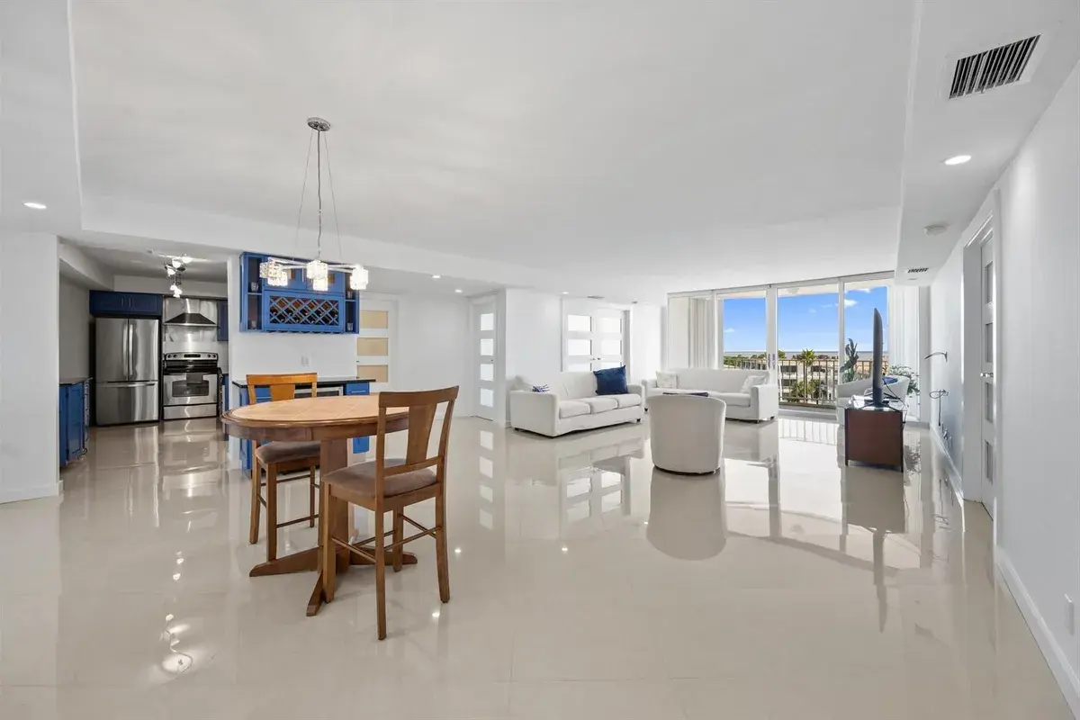 2295 S Ocean Boulevard # 619, Palm Beach FL 33480