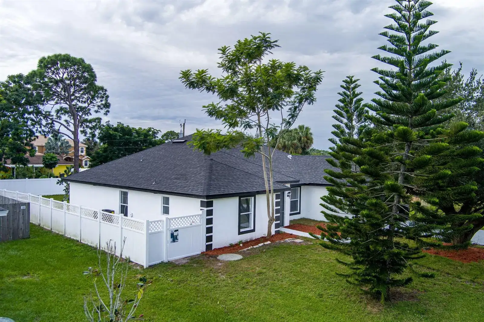 942 SW JOHN MACCORMACK Terrace, Port St. Lucie FL 34953 photo 4