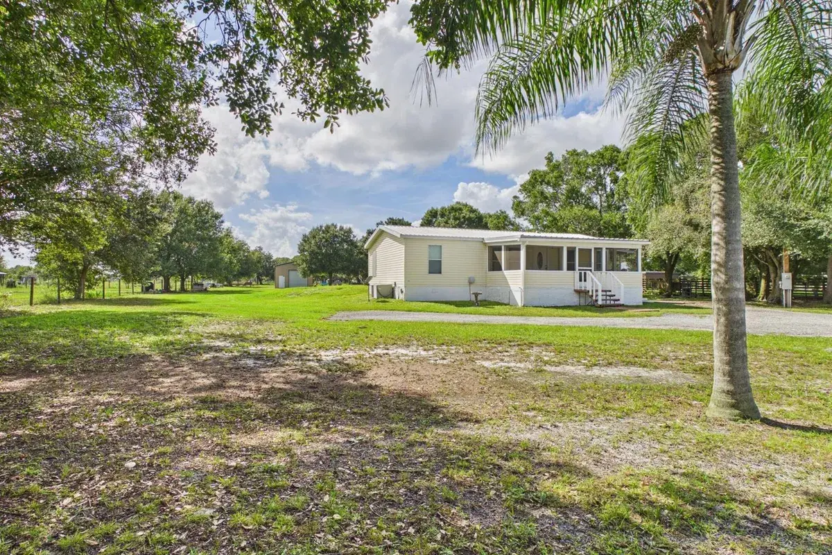 969 NE 101ST Avenue, Okeechobee FL 34974
