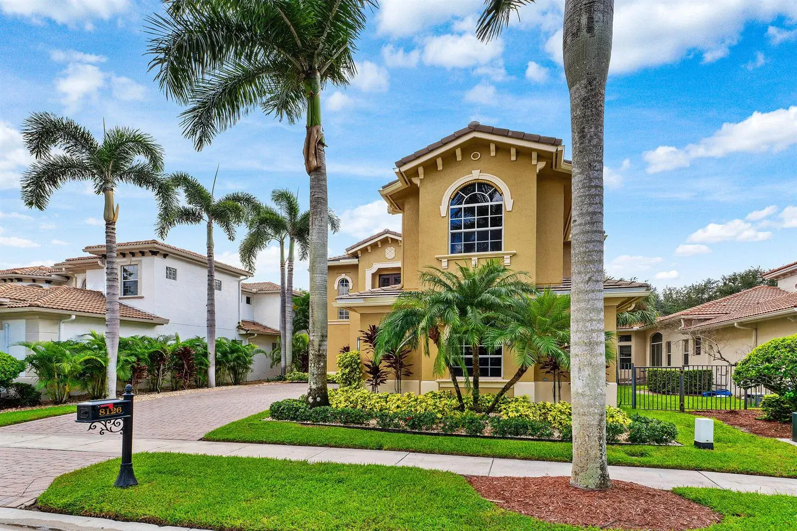 8126 Valhalla Drive, Delray Beach FL 33446