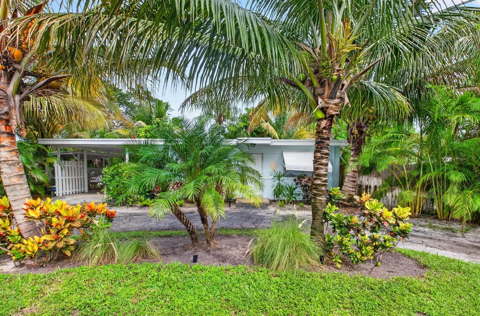 402 SE 1st Street SE, Boynton Beach FL 33435