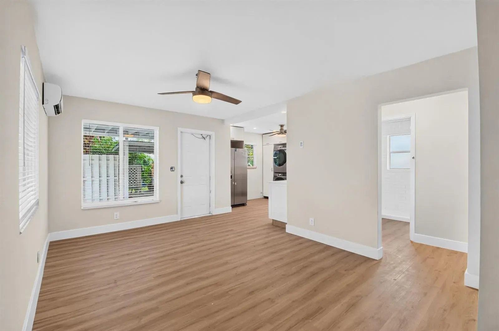402 SE 1st Street SE, Boynton Beach FL 33435