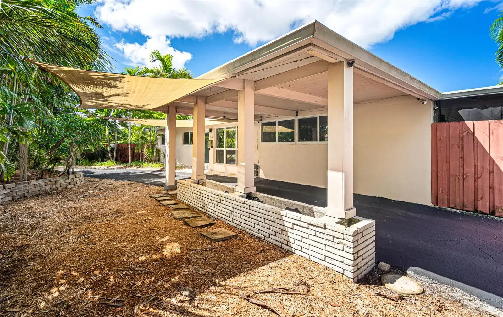 3697 NE 16TH Avenue, Oakland Park FL 33334 photo 4