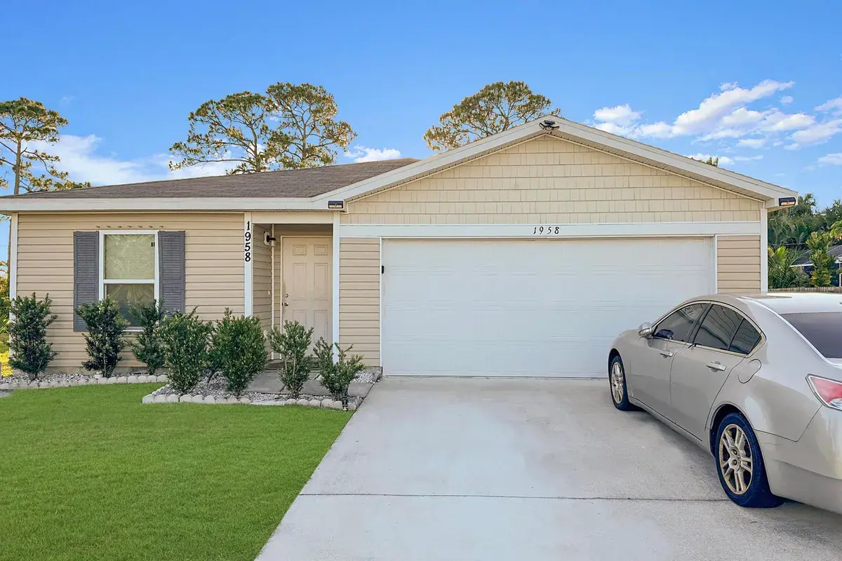 1958 SE Floresta Drive, Port St. Lucie FL 34983