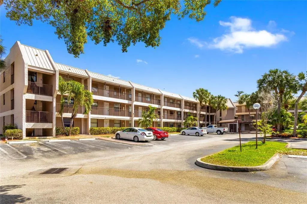 8751 SHADOW WOOD Boulevard # 102, Coral Springs FL 33071