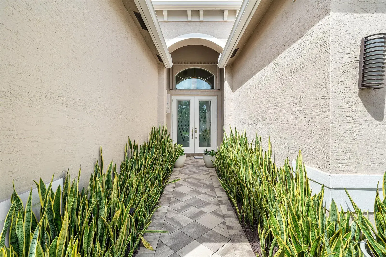 9746 Dovetree Isle Drive, Boynton Beach FL 33473