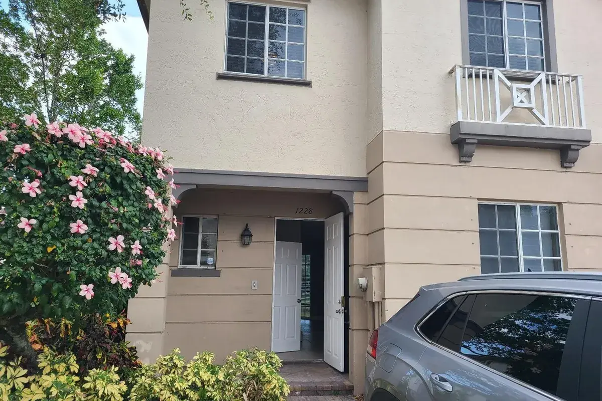 1228 LUCAYA Drive, Riviera Beach FL 33404