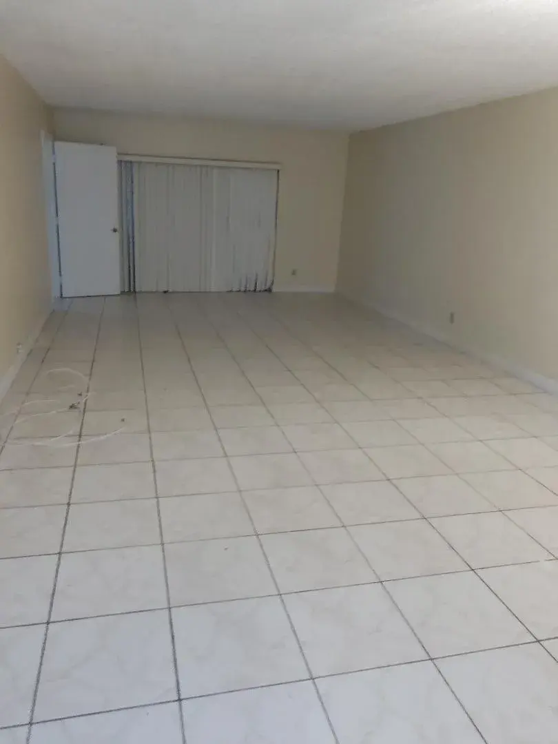 3330 SPANISH MOSS Terrace # 110, Lauderhill FL 33319