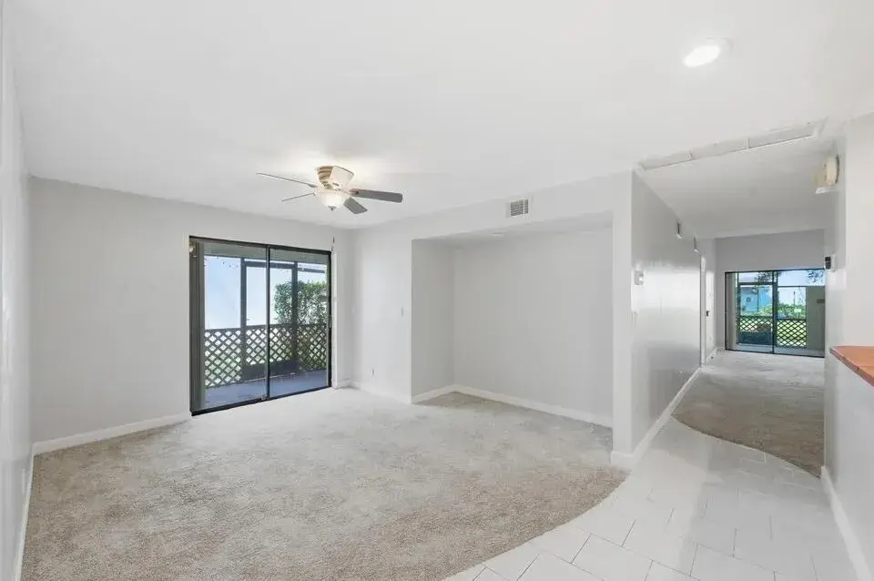 1097 NW 98TH Terrace # 110, Pembroke Pines FL 33024