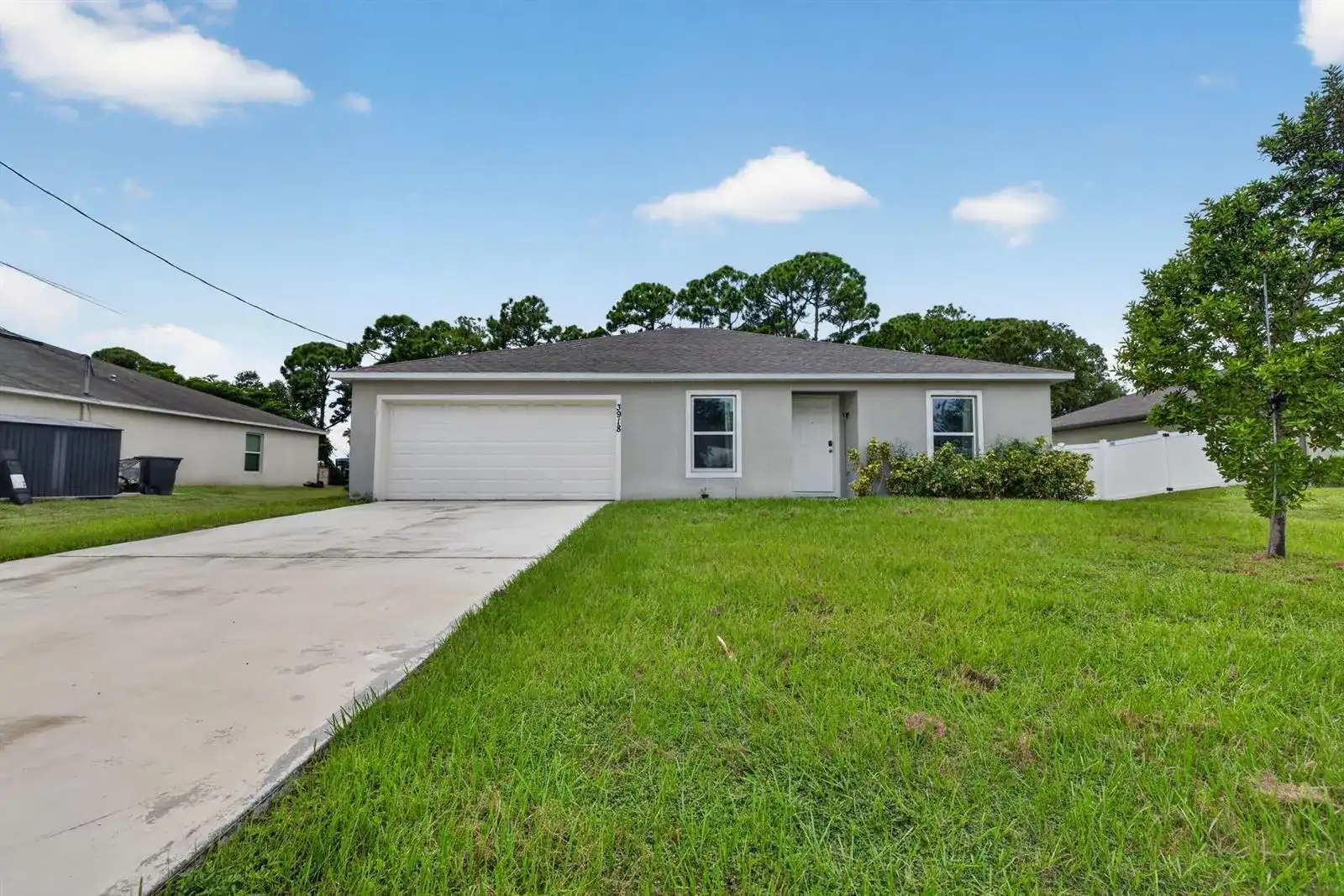3918 SW BRUNSWICK Street, Port St. Lucie FL 34953