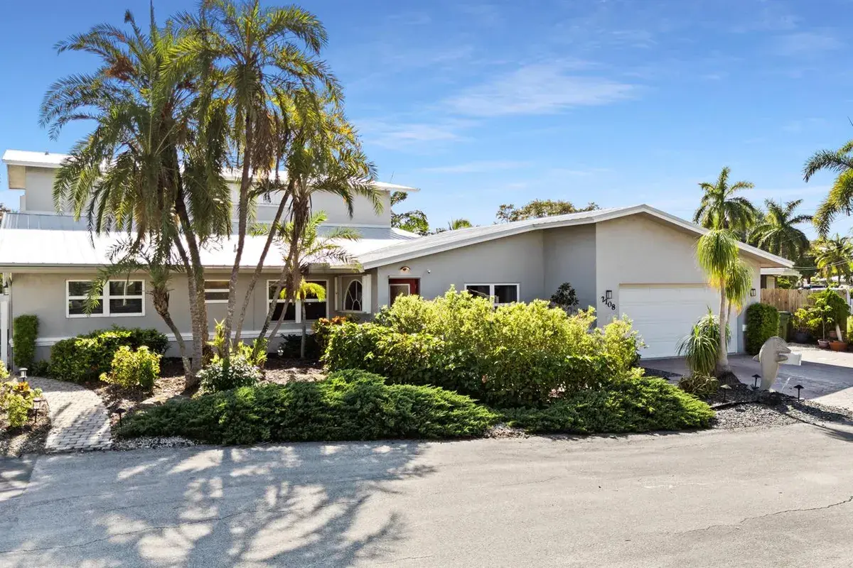 2108 NE 24TH Street, Wilton Manors FL 33305