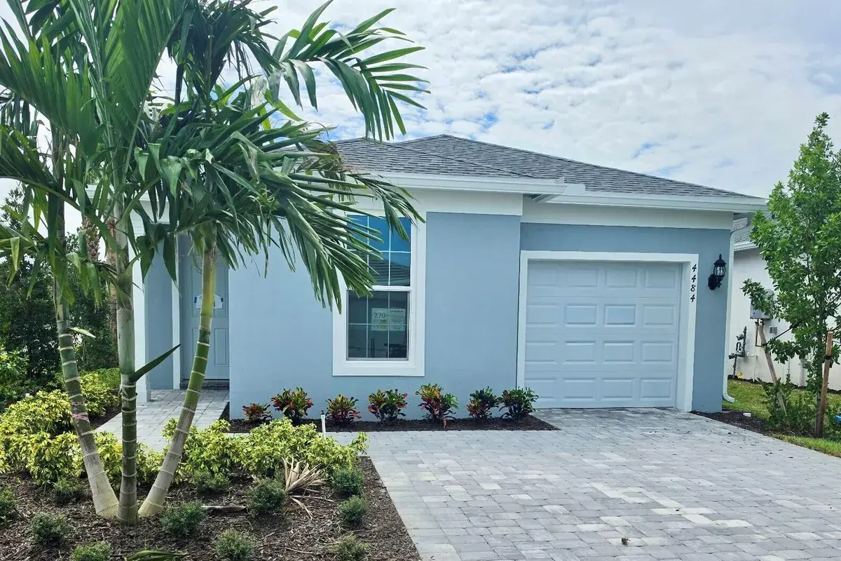 4484 Santa Maria Circle, Vero Beach FL 32967