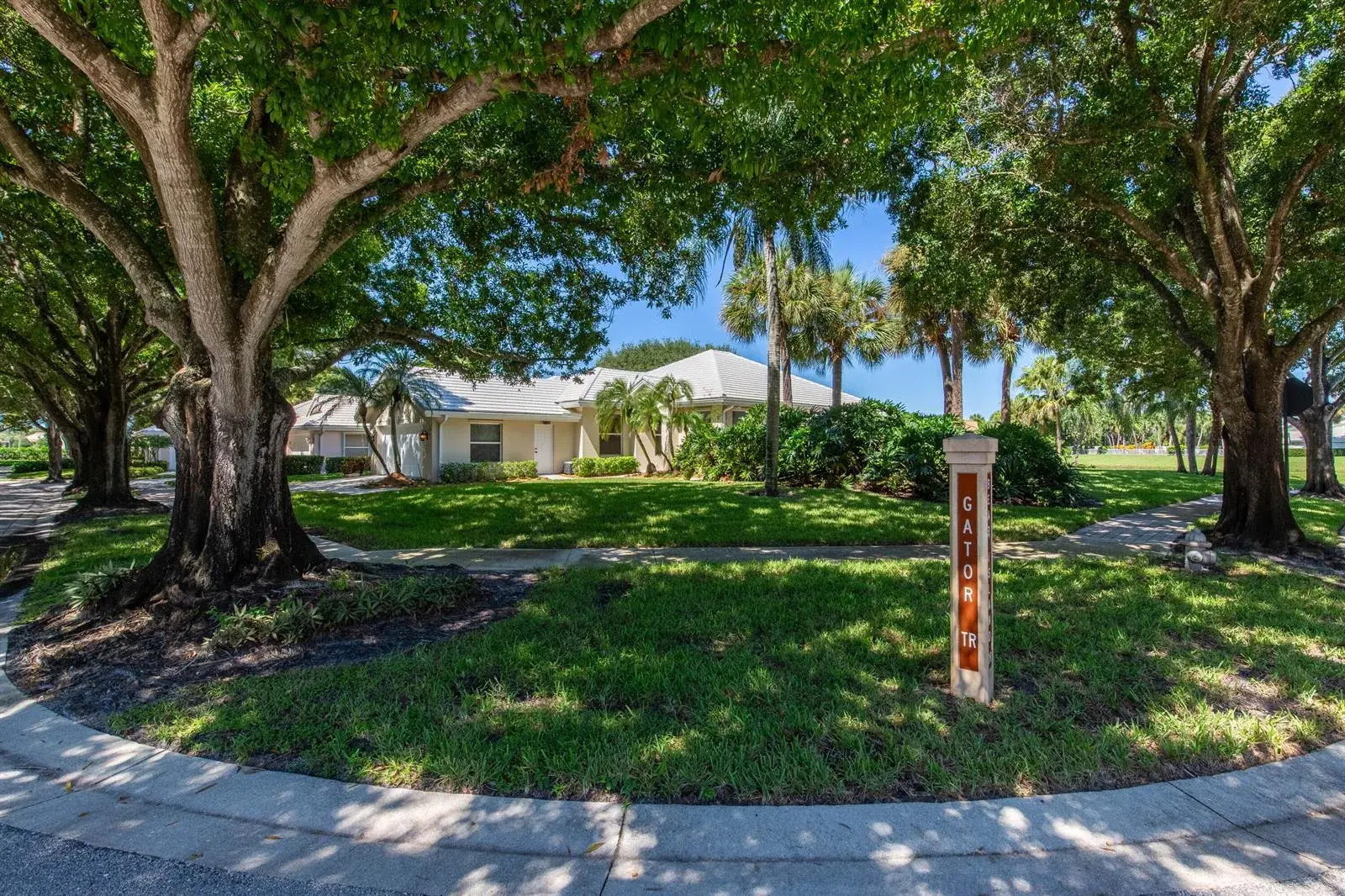 1285 GATOR Trail, West Palm Beach FL 33409