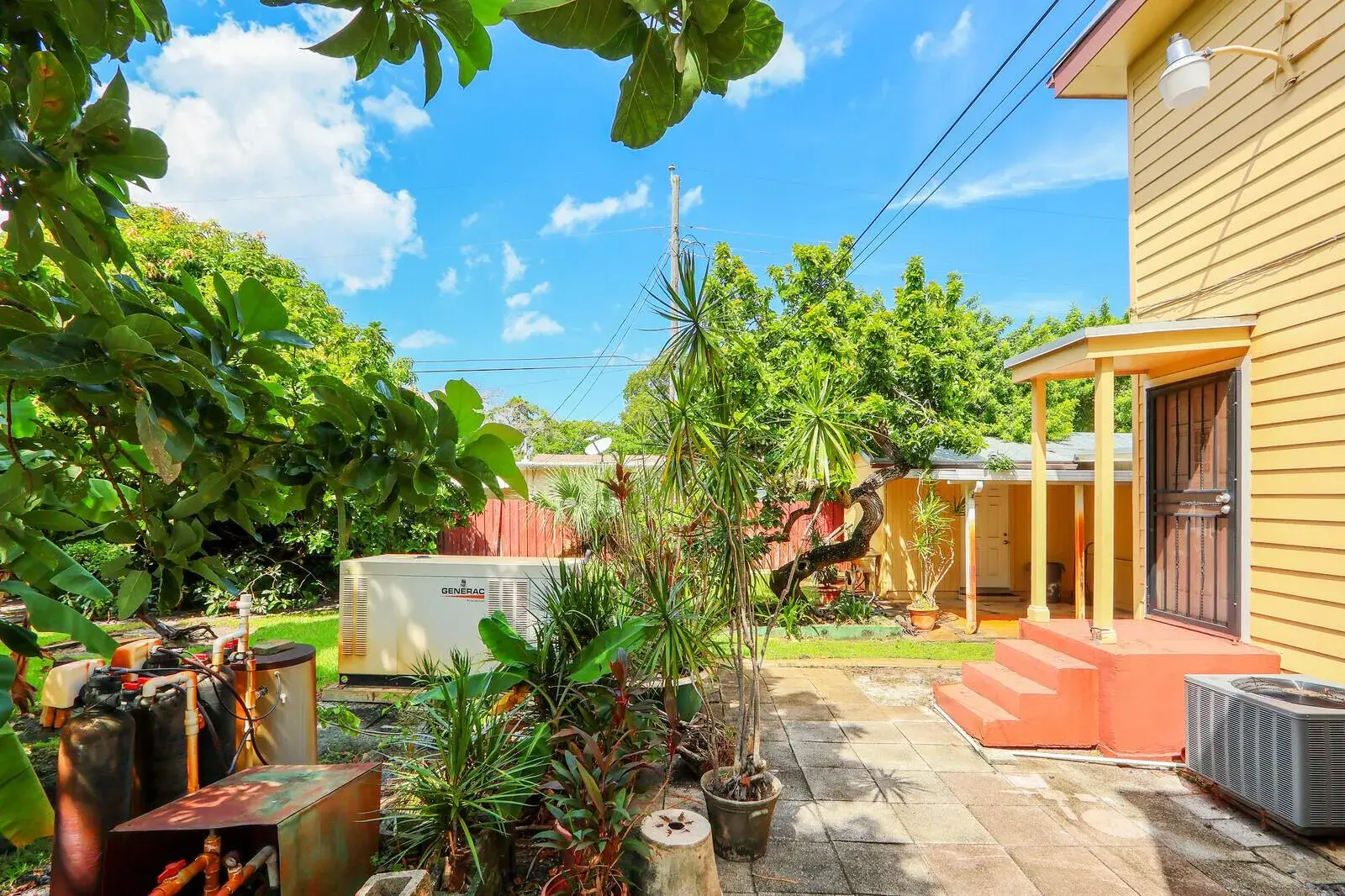 525 51ST Street, West Palm Beach FL 33407