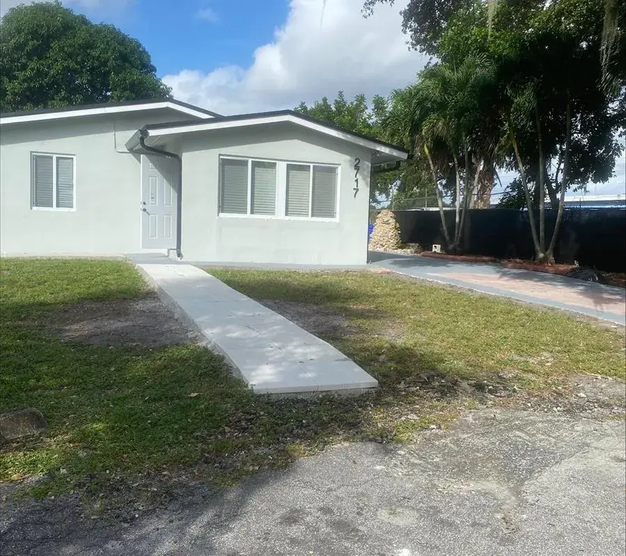 2717 SW 9TH Street # A, Fort Lauderdale FL 33312
