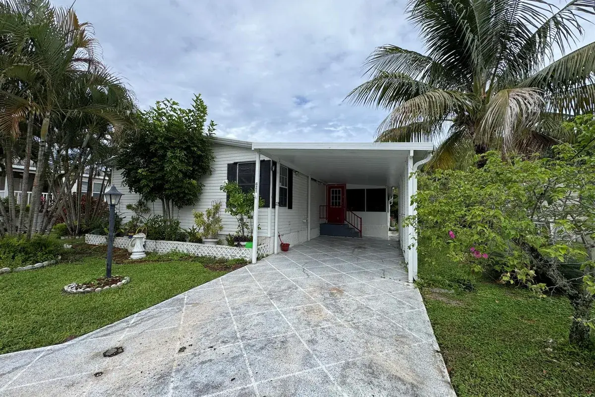 621 Sunny S Avenue, Boynton Beach FL 33436