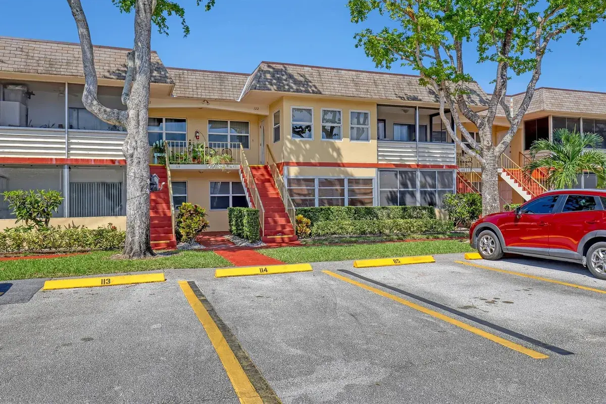 122 STRATFORD I, West Palm Beach FL 33417