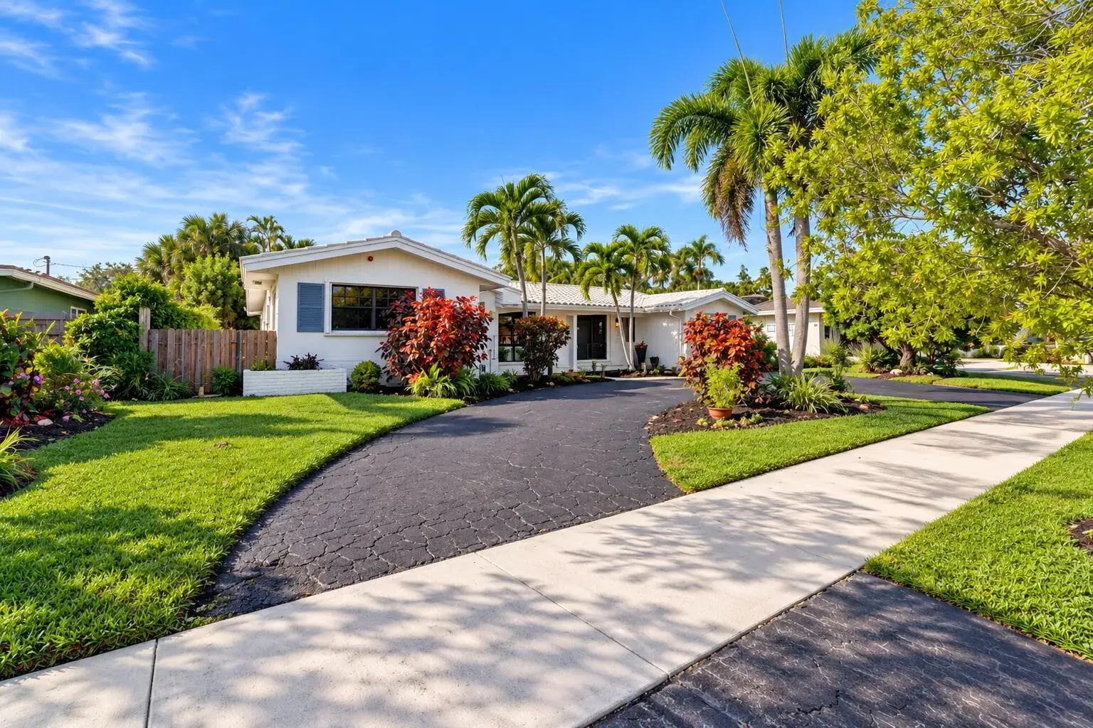 2050 NE 59TH Place, Fort Lauderdale FL 33308