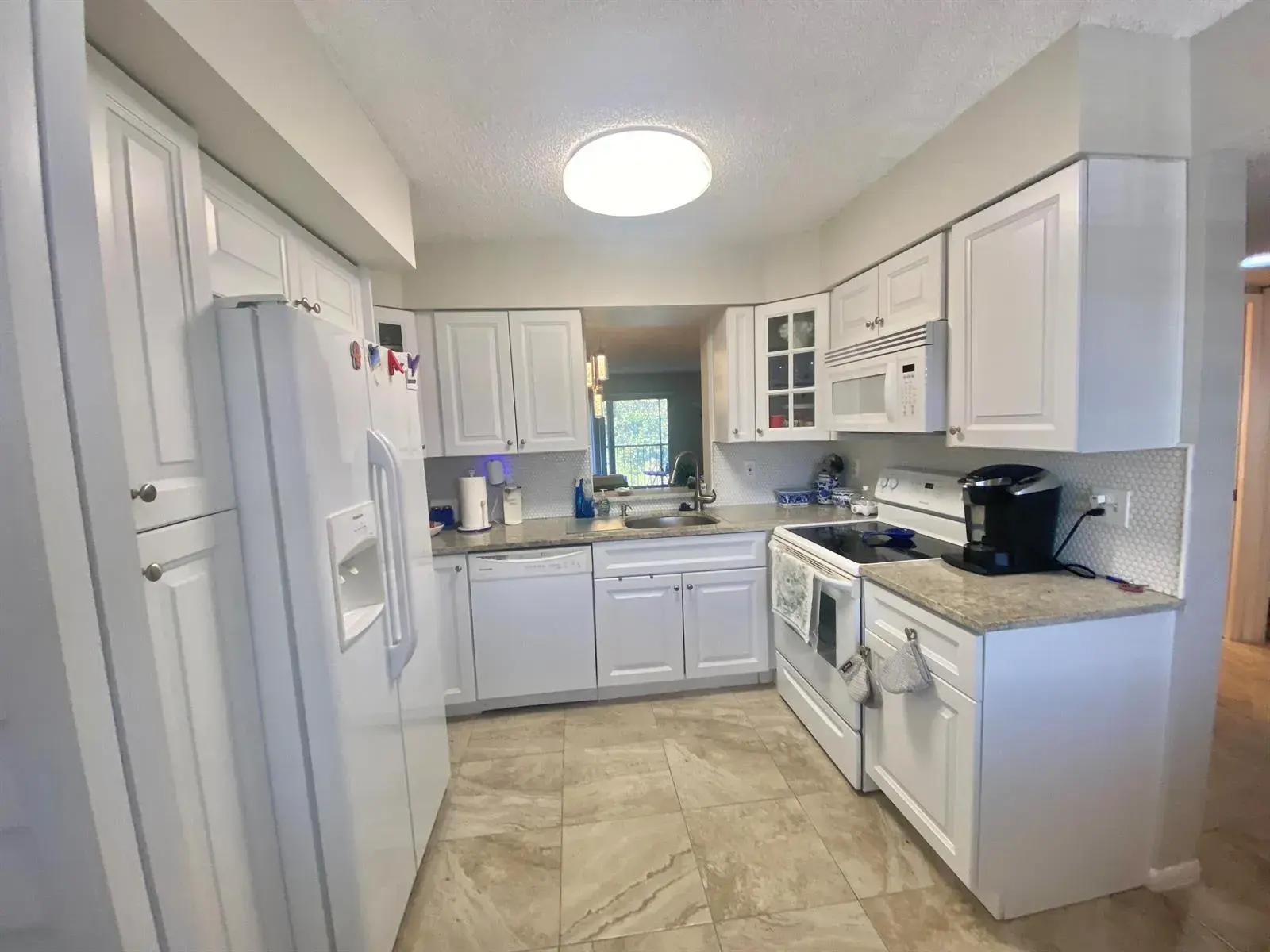 7281 Amberly Lane # 404, Delray Beach FL 33446