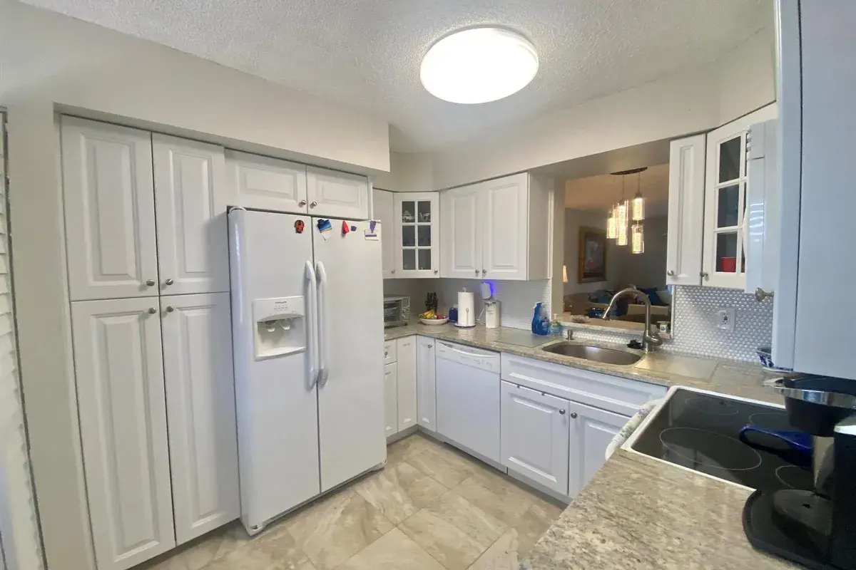 7281 Amberly Lane # 404, Delray Beach FL 33446