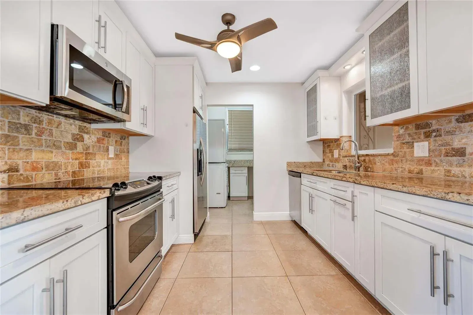 2142 NE 17th Avenue, Wilton Manors FL 33305
