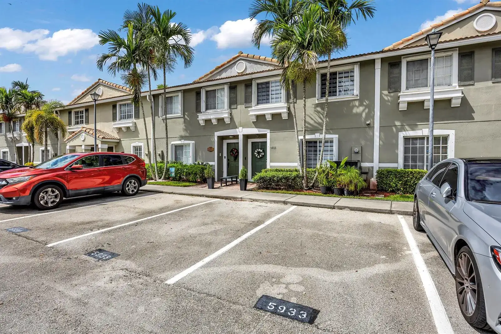 5933 MANCHESTER Way # 5933, Tamarac FL 33321 photo 2