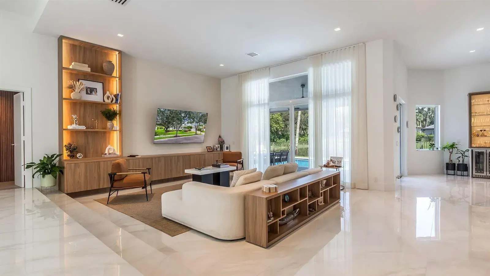 2678 MEADOWOOD Drive, Weston FL 33332