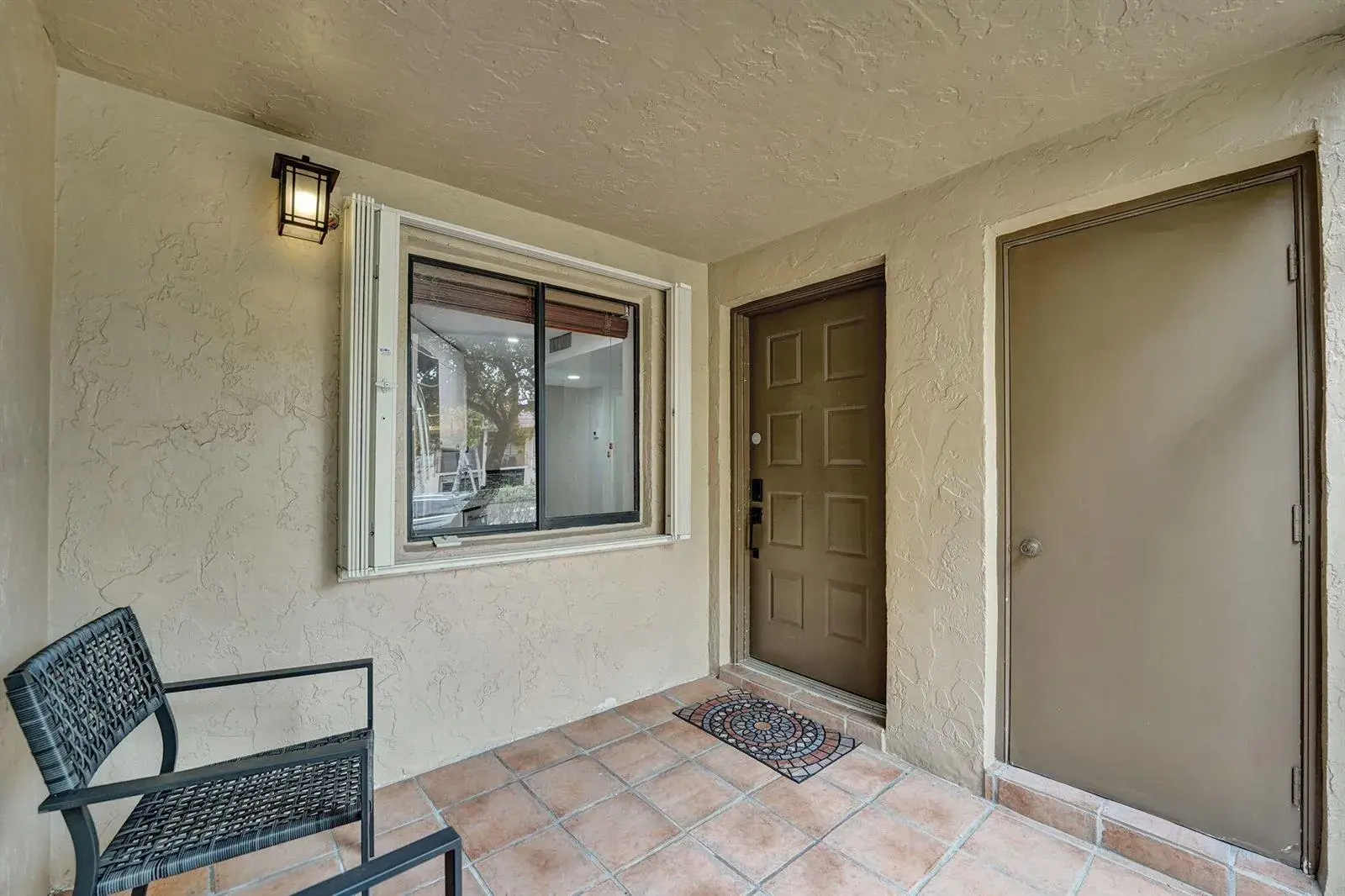 310 Lakeview Drive # 105, Weston FL 33326