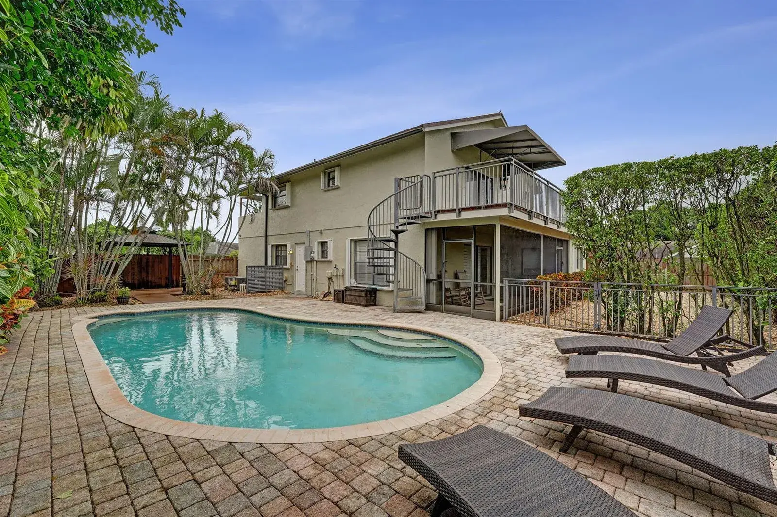 1330 NW 78TH Avenue, Plantation FL 33322