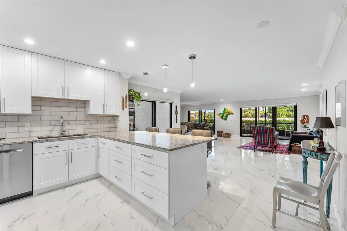 12 Stratford Drive E # A, Boynton Beach FL 33436