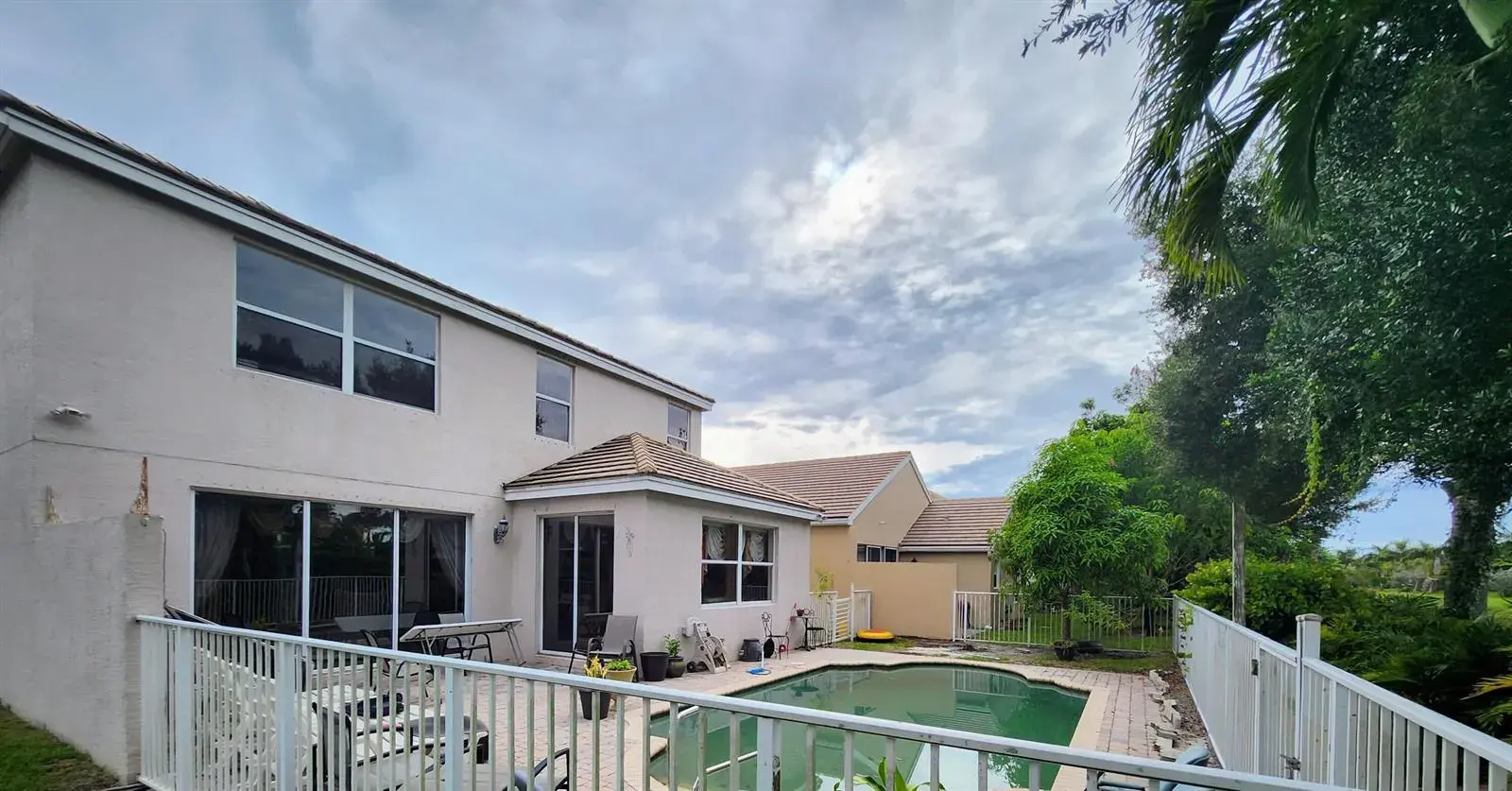 180 KENSINGTON Way, Royal Palm Beach FL 33414