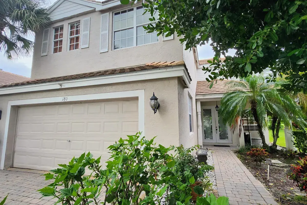 180 KENSINGTON Way, Royal Palm Beach FL 33414