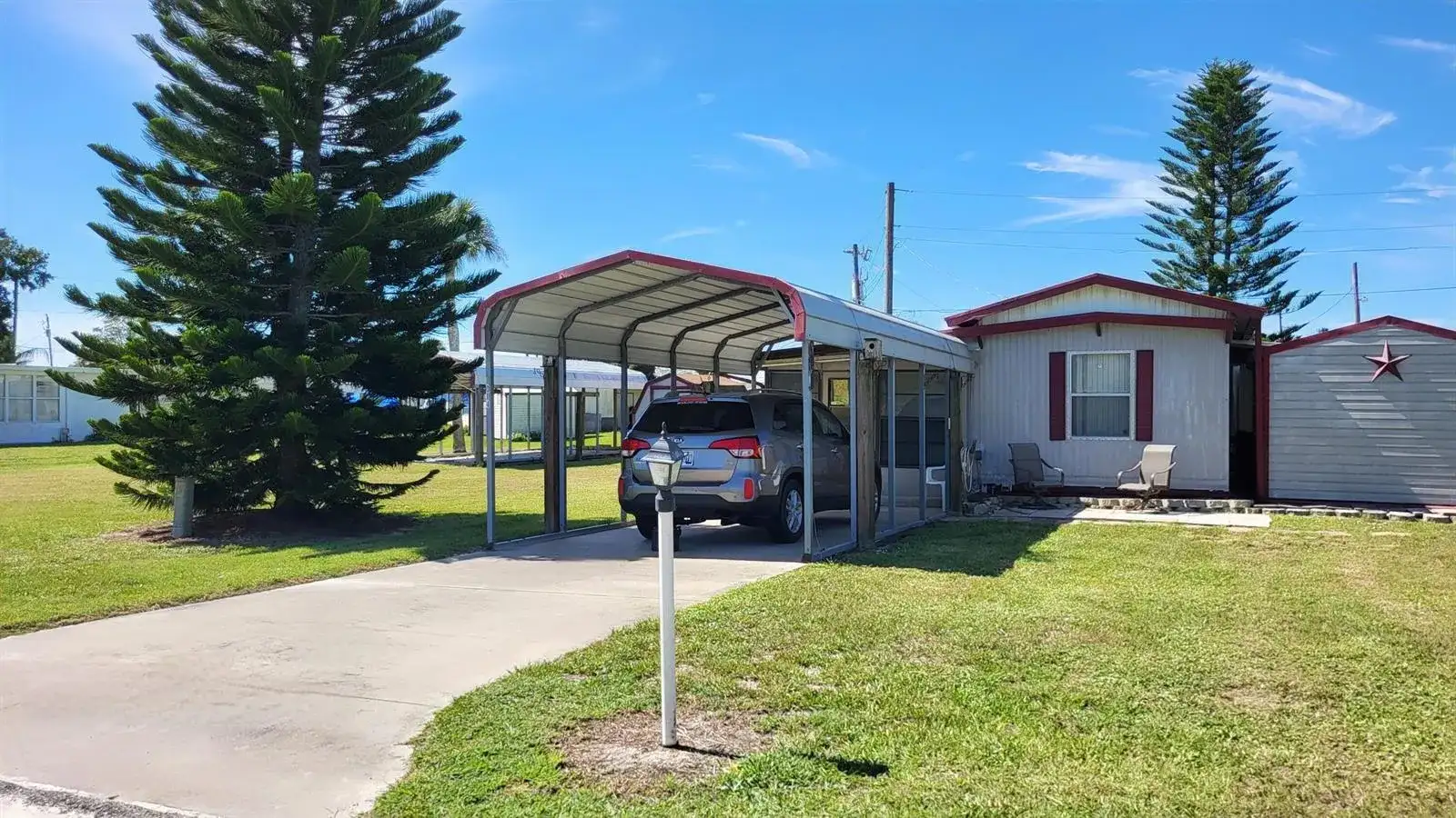 1014 Bream Avenue, Okeechobee FL 34974 photo 3