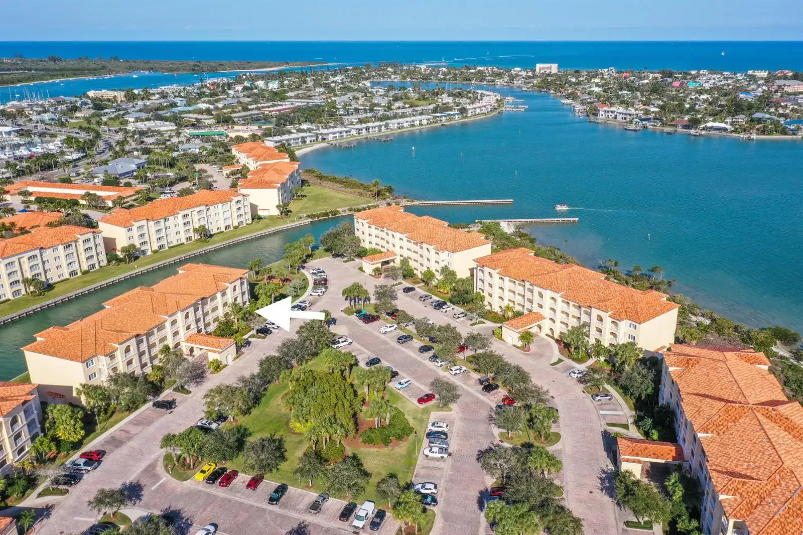 19 Harbour Isle Drive W # 106, Fort Pierce FL 34949