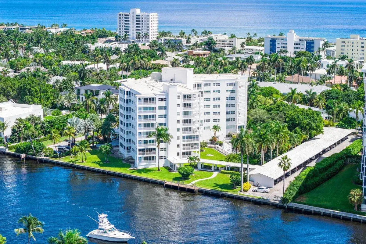 1000 Lowry Street, Delray Beach FL 33483