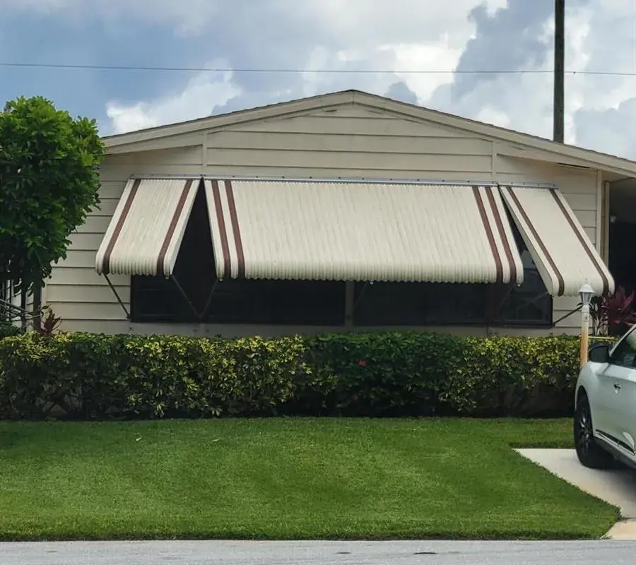 7435 SE INDEPENDENCE Avenue, Hobe Sound FL 33455
