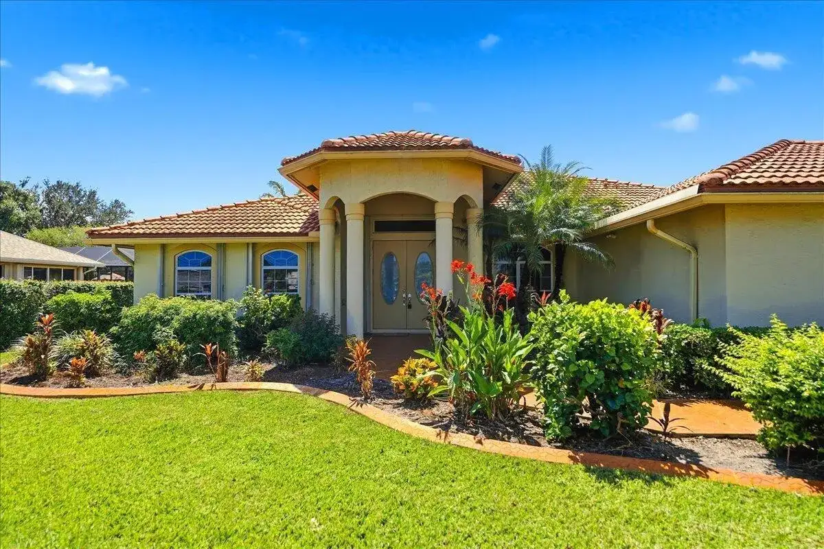 2042 SE Westmoreland Boulevard, Port St. Lucie FL 34952 photo 3