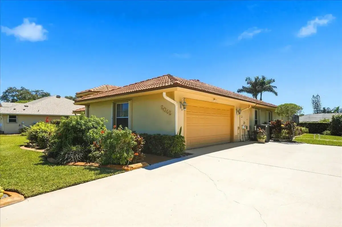 2042 SE Westmoreland Boulevard, Port St. Lucie FL 34952 photo 4