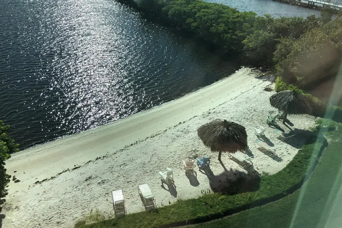 100 SCOTIA Drive # 203, Hypoluxo FL 33462