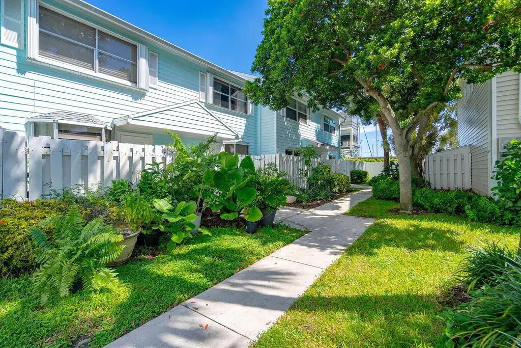2803 NE 15TH Street # 2803, Pompano Beach FL 33062
