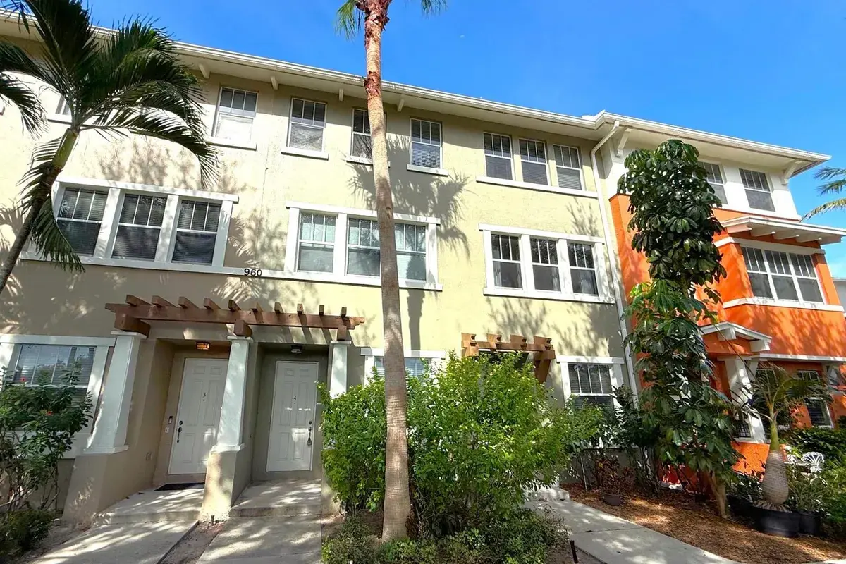 960 Millbrae Court # 4, West Palm Beach FL 33401