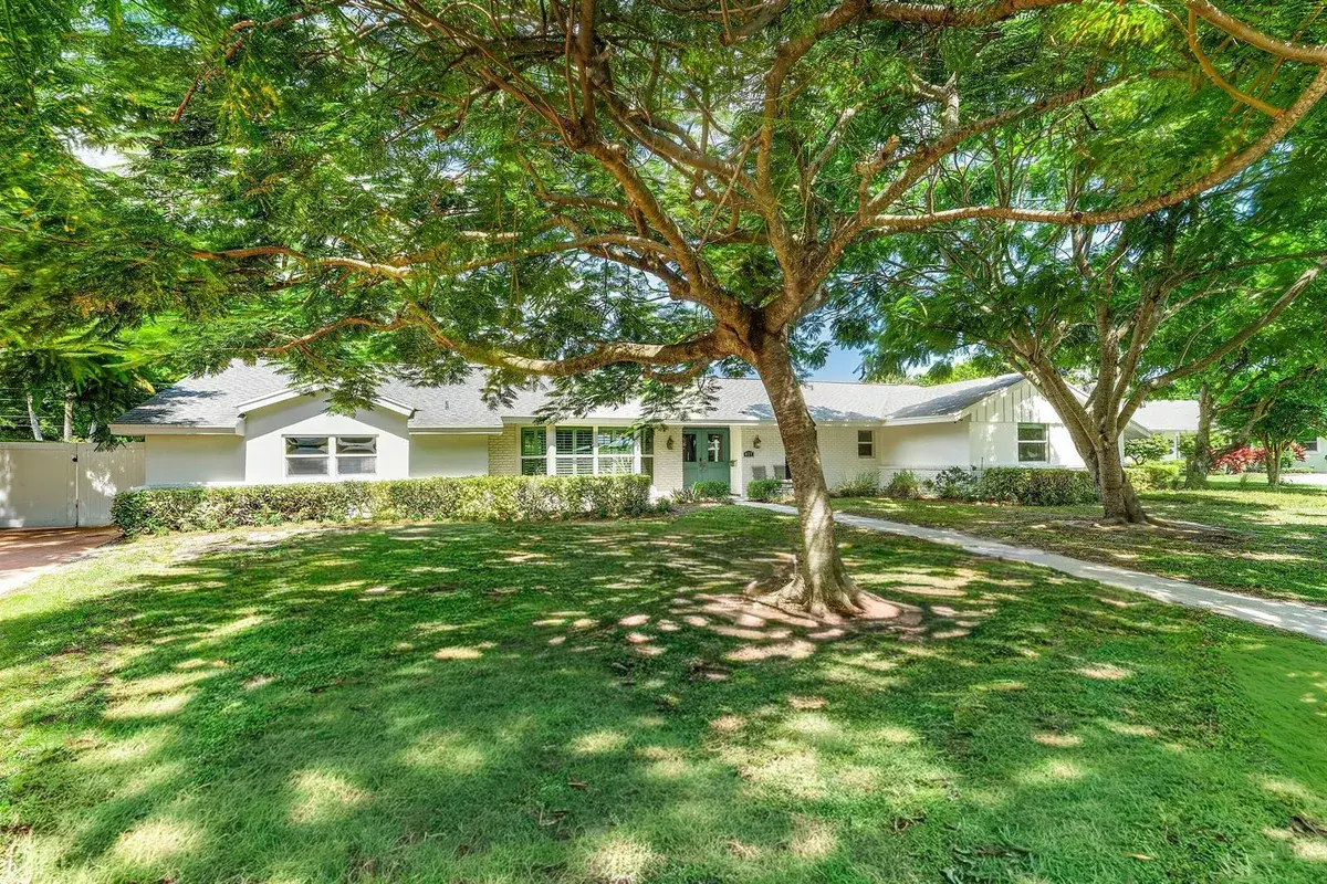 817 Anchorage Drive, North Palm Beach FL 33408