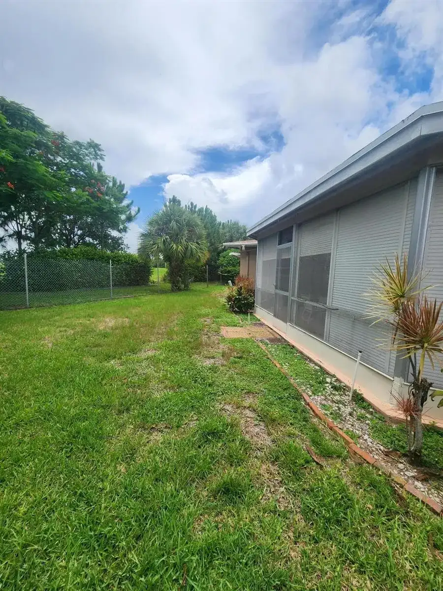 4821 NW 13th Avenue, Deerfield Beach FL 33064 photo 5