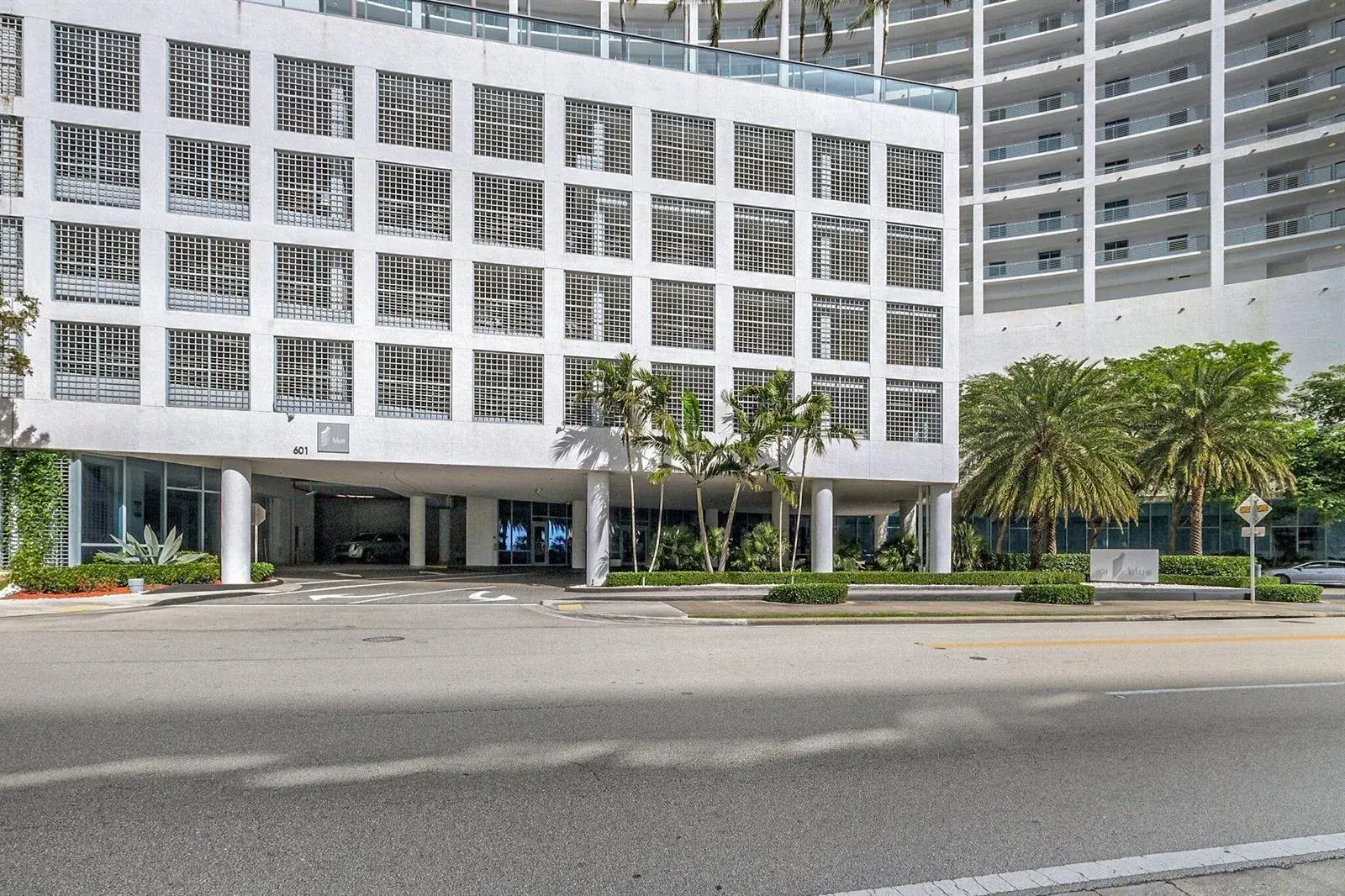 601 NE 36TH Street # 1008, Miami FL 33137