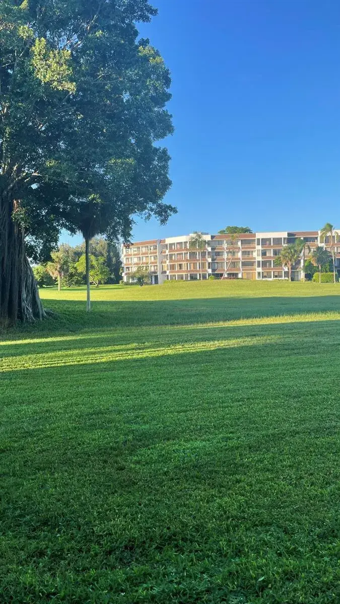 4793 ESEDRA Court # 101, Lake Worth FL 33467