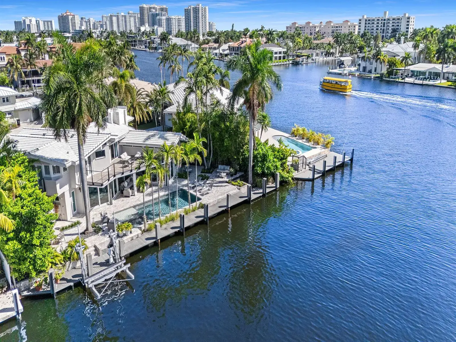 2880 NE 24TH Place, Fort Lauderdale FL 33305