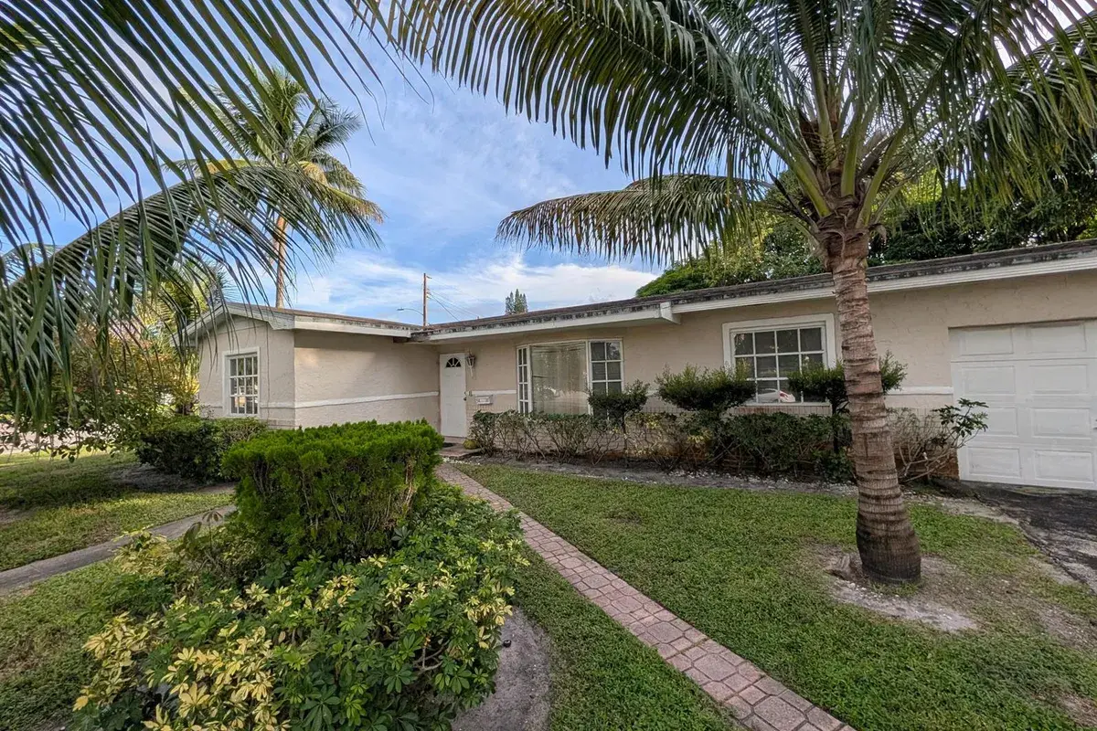 3400 NW 24TH Street, Lauderdale Lakes FL 33311