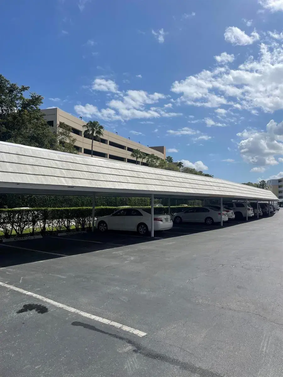 250 JOHN F KENNEDY Drive # 308, Atlantis FL 33462